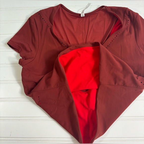 Athleta It's A Wrap Tee Russet Brown Orange Small Womens Performance Activewear - Picture 9 of 15